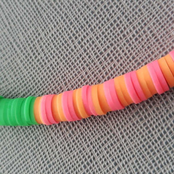 New Unisex Heishi Bead Necklace - Picture 3 of 5